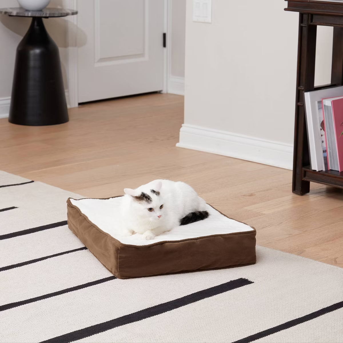 Cozy High Pile Fleece Cat Bed - Latte