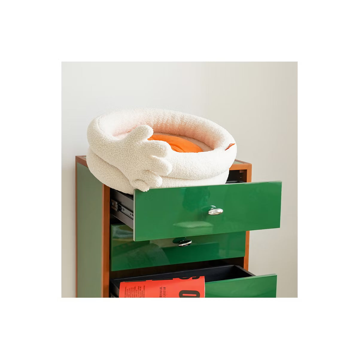 Hugging Hand Cat Bed-White