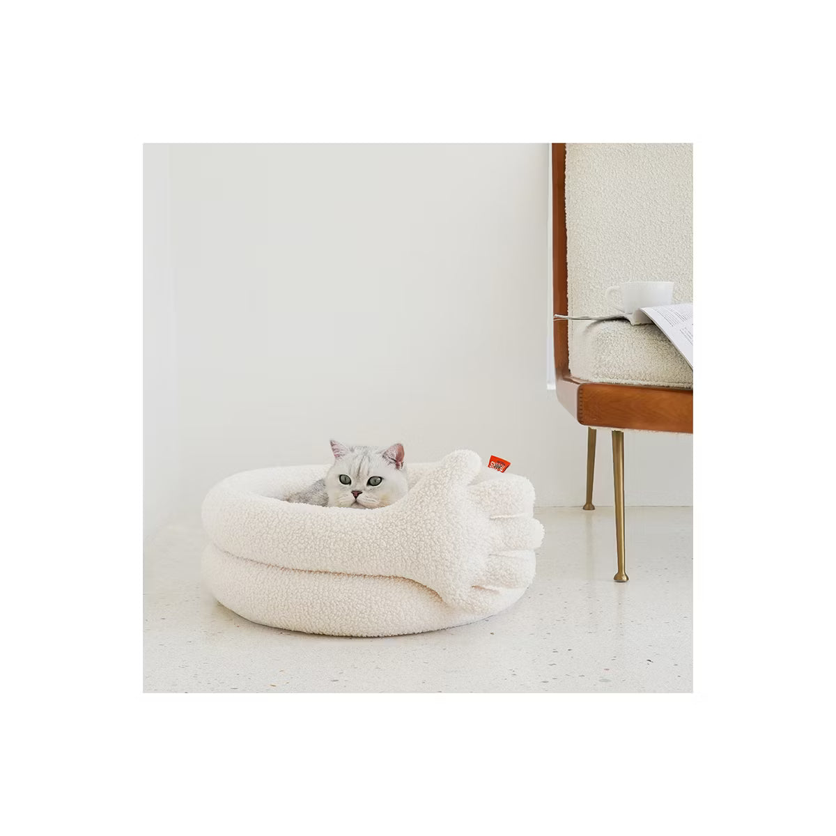 Hugging Hand Cat Bed-White