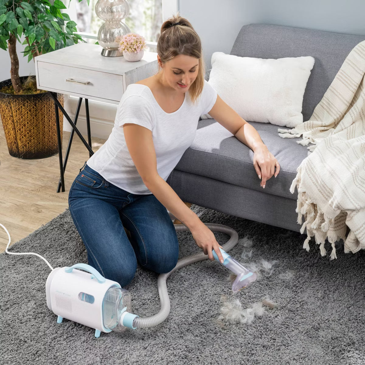 7-in-1 Dog, Cat and Rabbit Vacuum Powered Grooming Kit